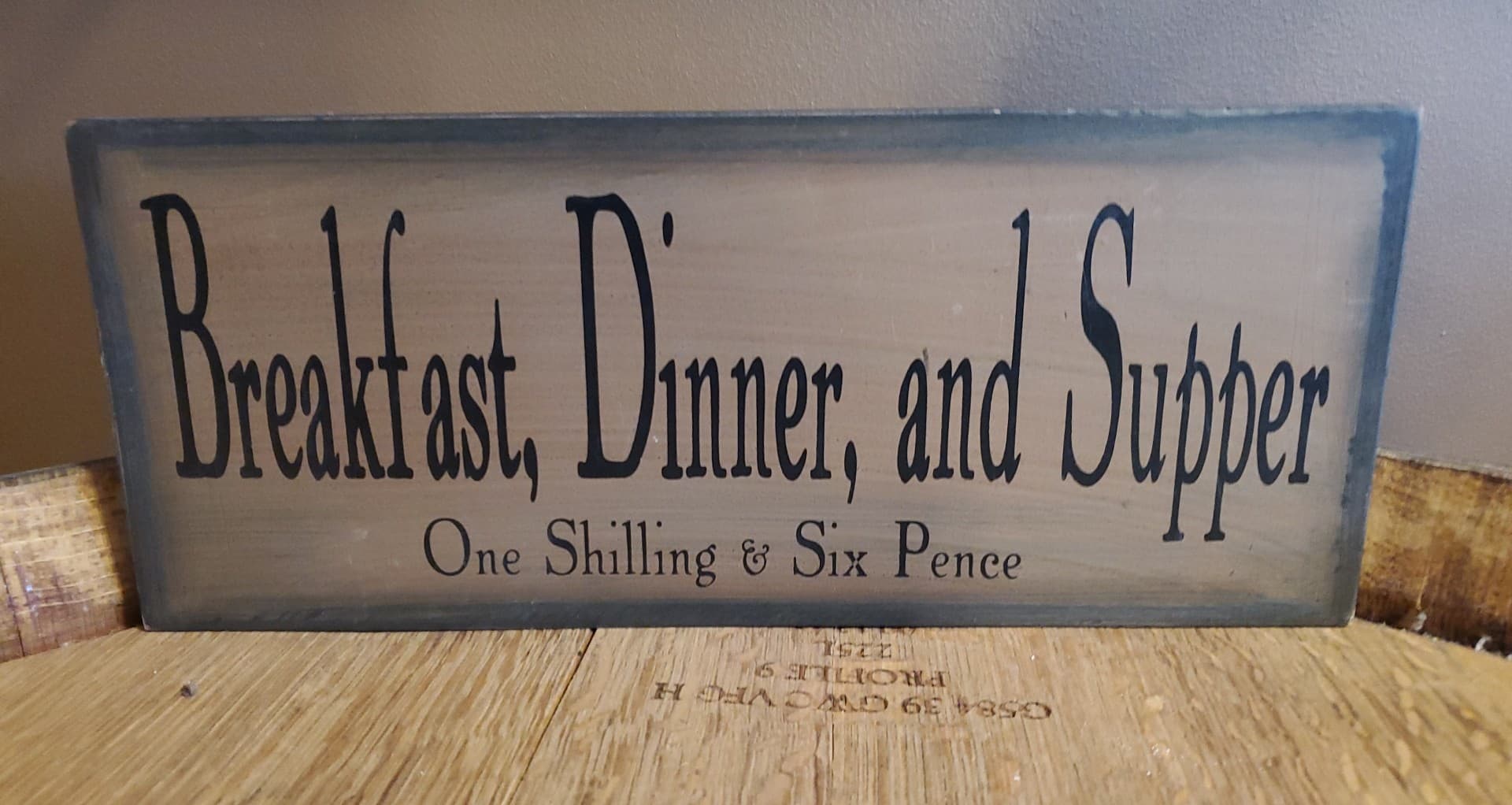 Vintage Inn Signs