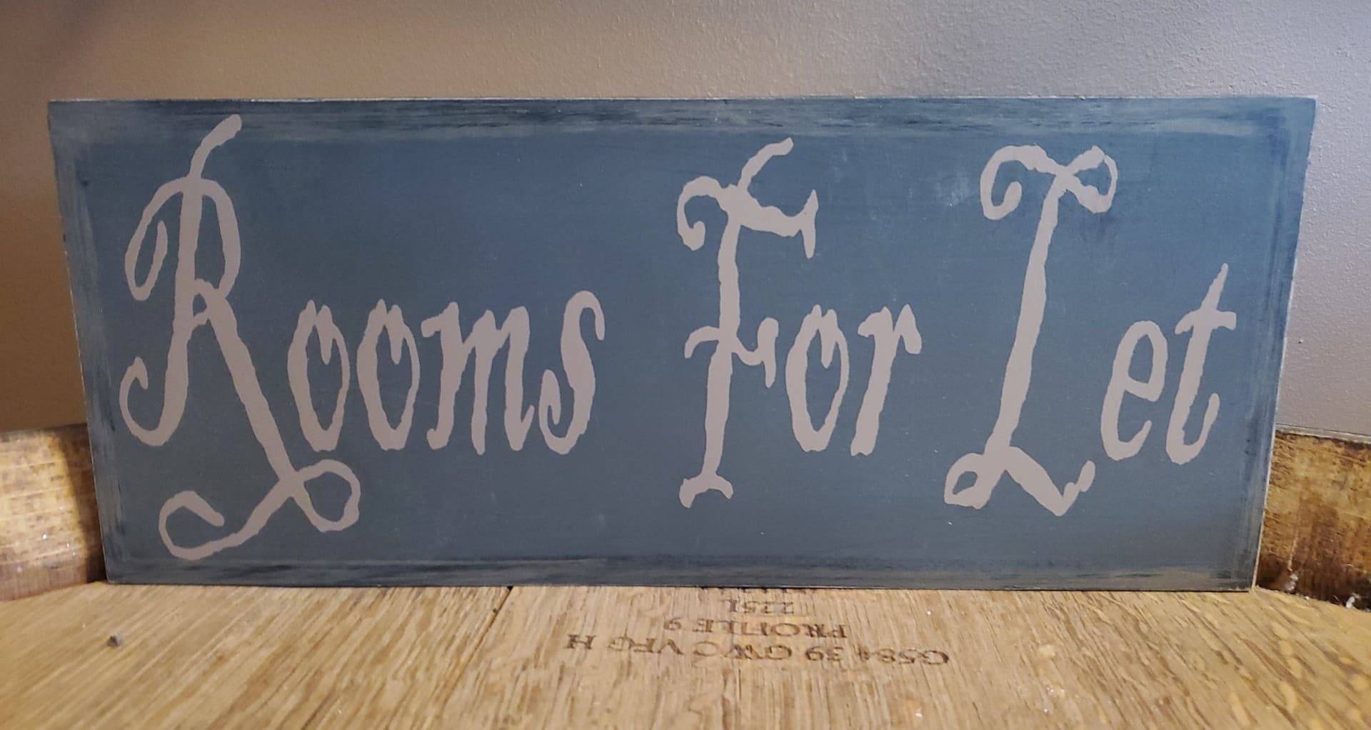 Vintage Inn Signs